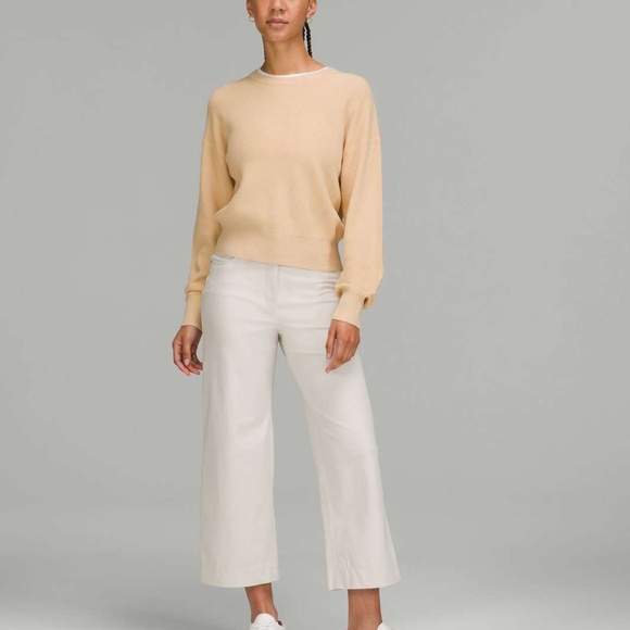 Lululemon Waist Length Crewneck Sweater Prosecco / Lemon Sorbet Size 4 - Picture 2 of 7